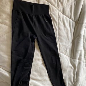 Black Gymshark flex leggings